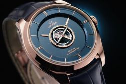Choose luxury Watch Online Store For Couples
